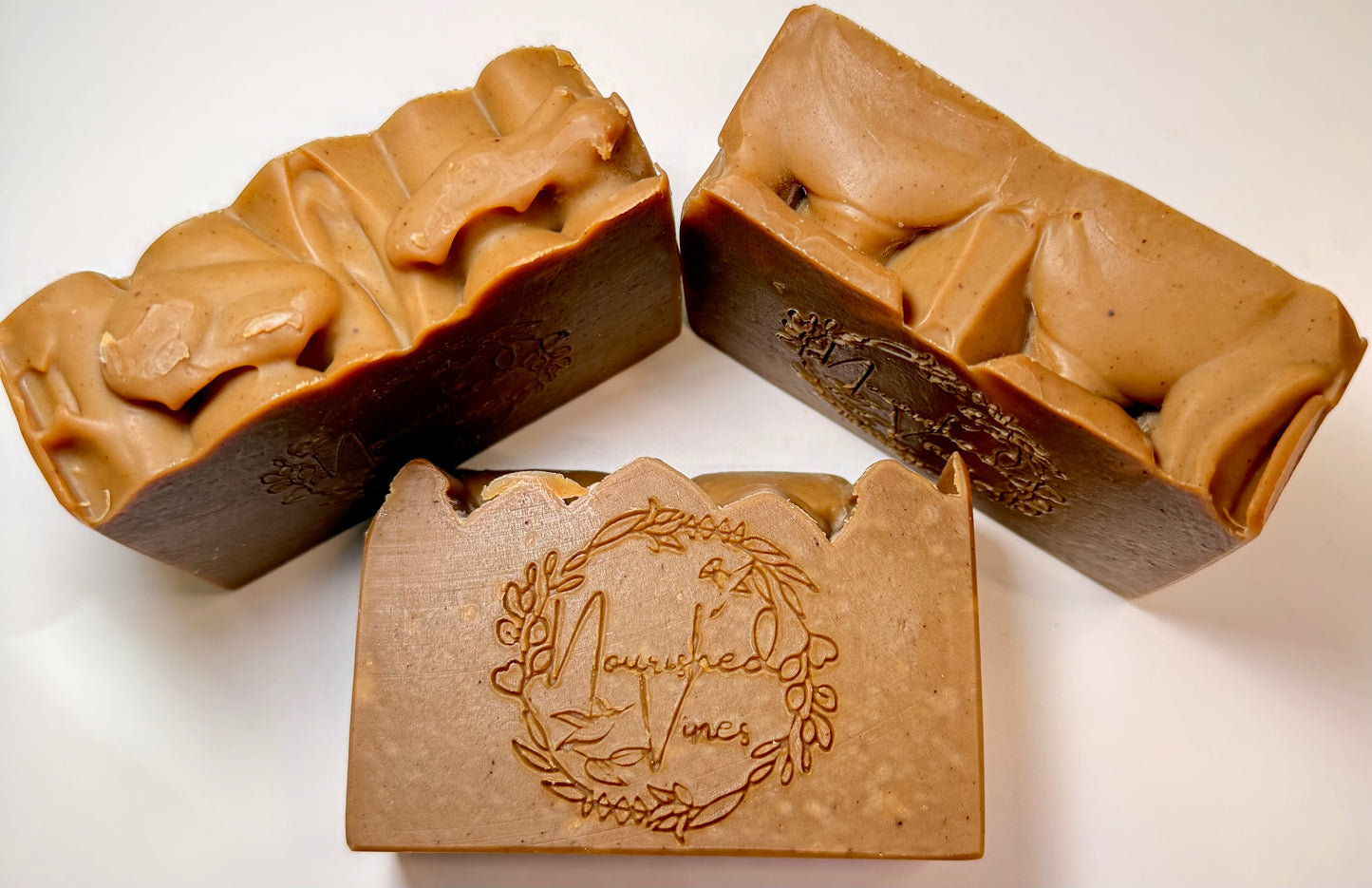 “EverTumAloe”
Turmeric, Aloe & Pine Tar Silk Tallow Soap